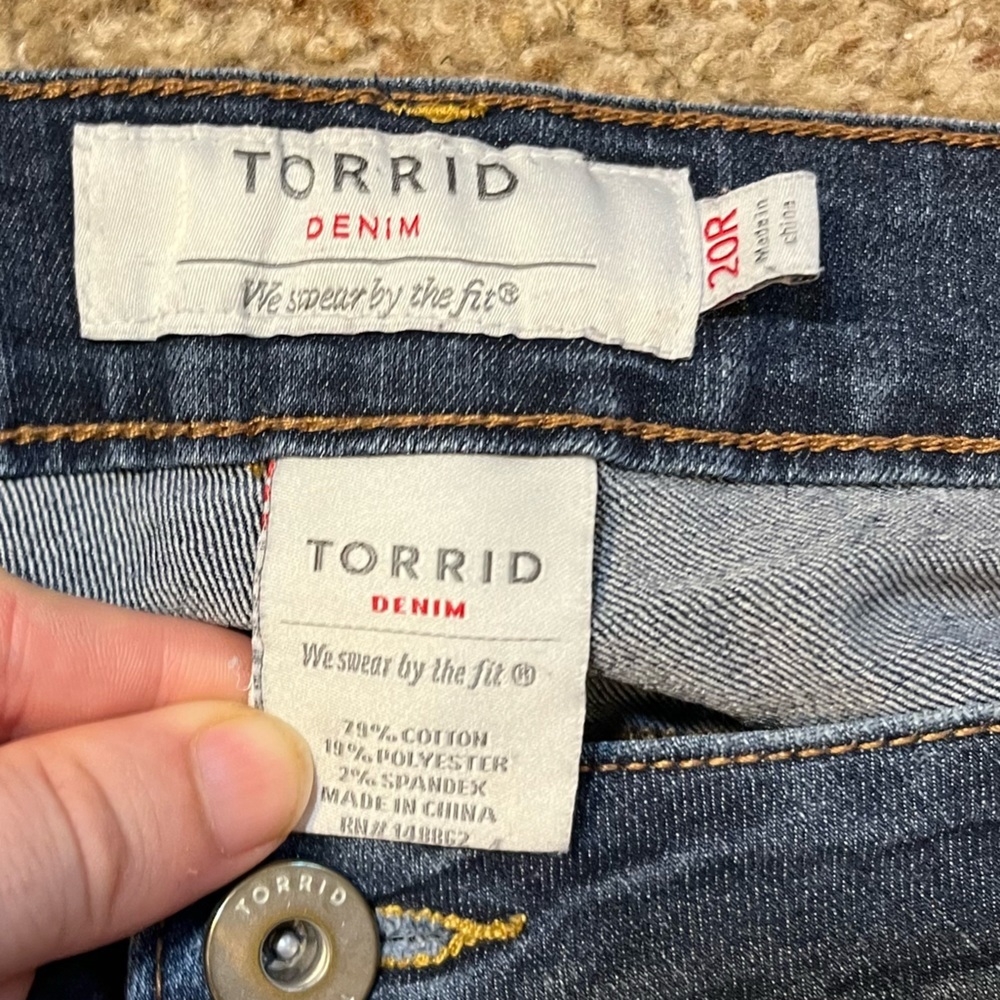 Torrid Curvy Skinny Jeans Blue Size 20R - Picture 5 of 6